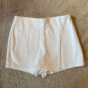 English Factory Short